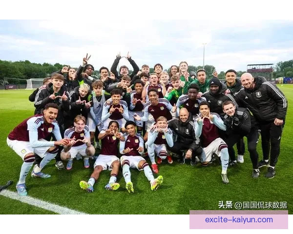 英超维拉状态回暖，争冠形势愈加明朗